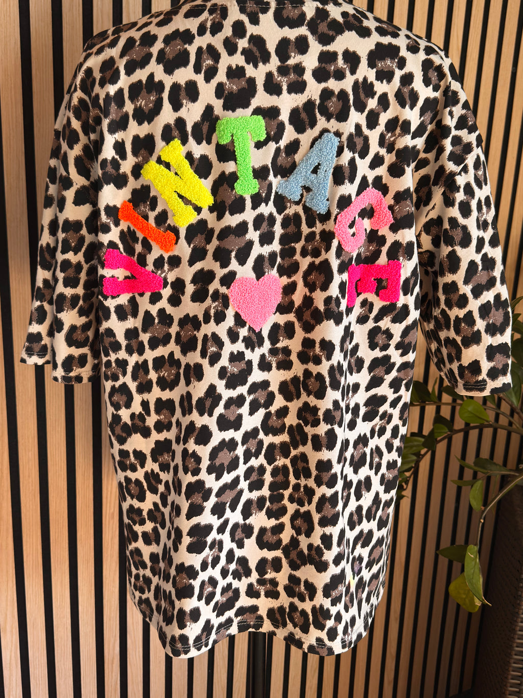 Shirt - Leo Vintage
