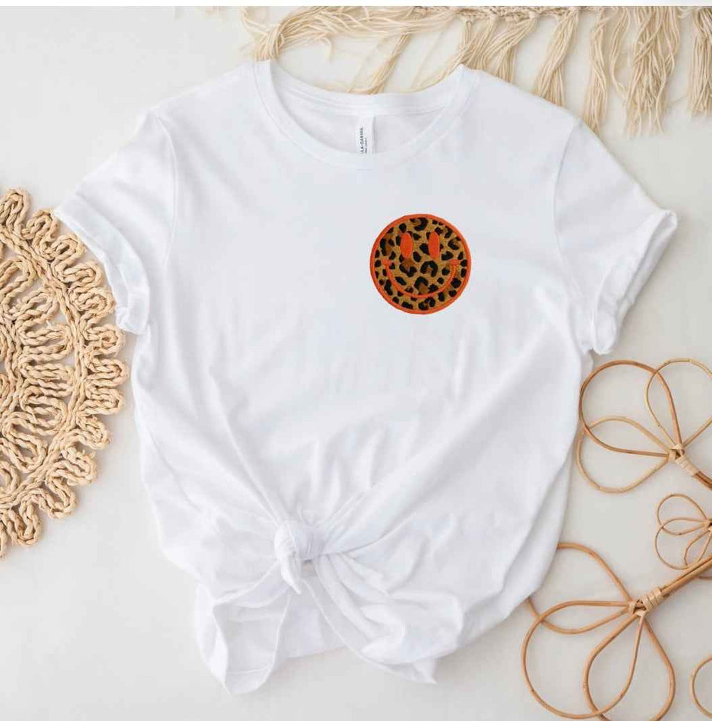 Shirt - Leo Smiley