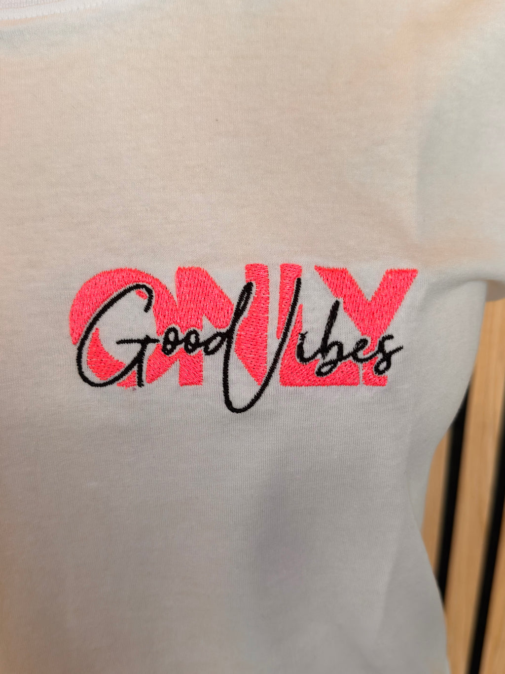 Shirt - Good Vibes Only
