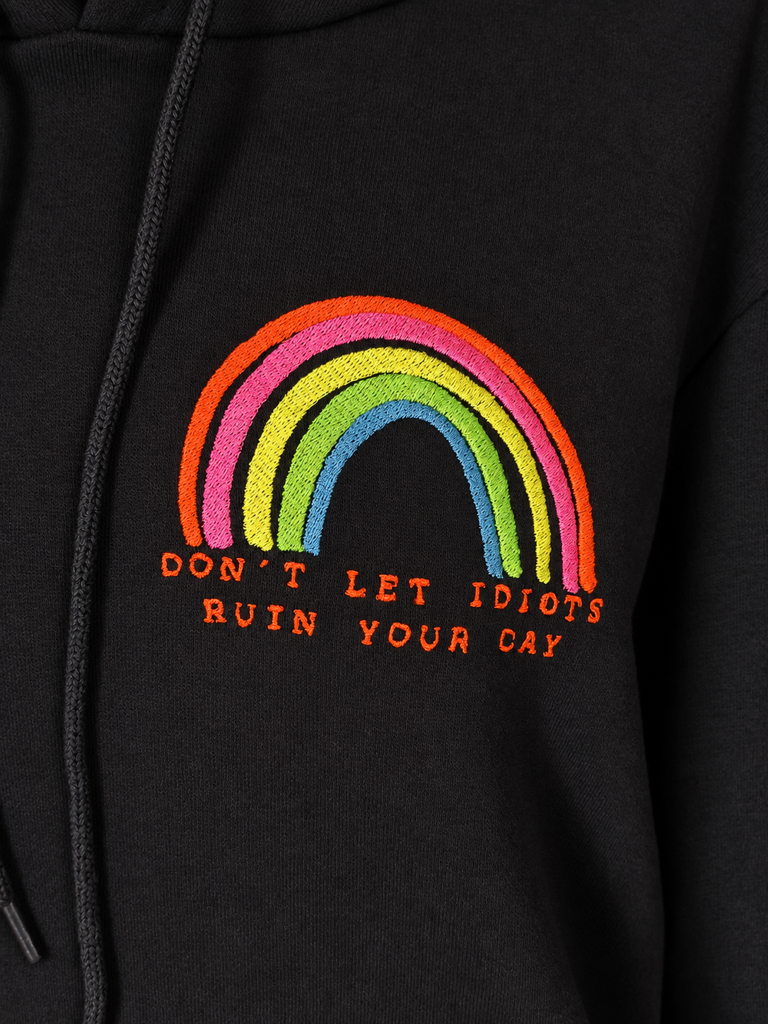 Hoodie „Don’t Let Idiots Ruin Your Day“ – bestickt