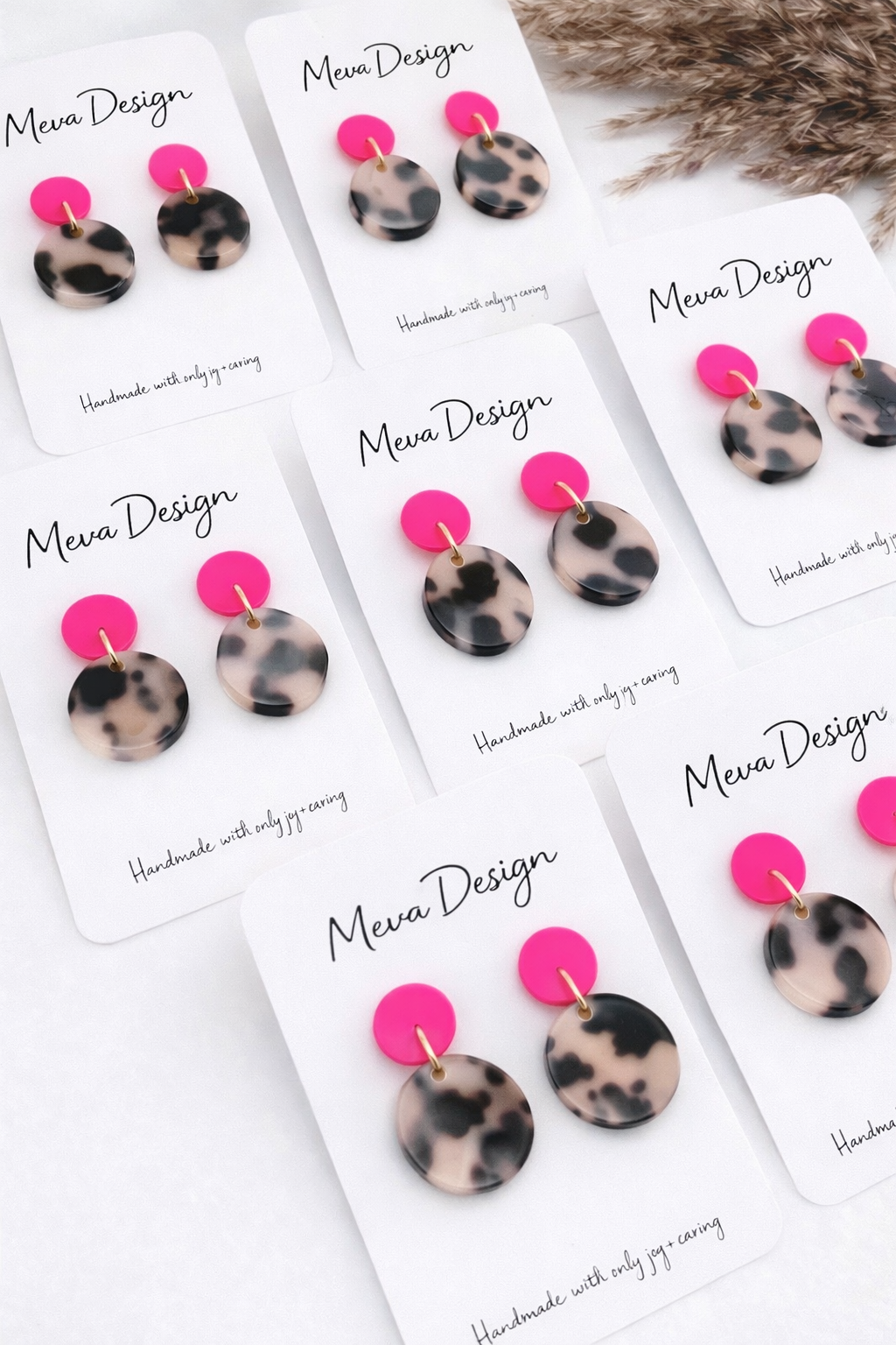Ohrringe „Neon Tortoise“ – Handmade Statement Drops - Meva Design